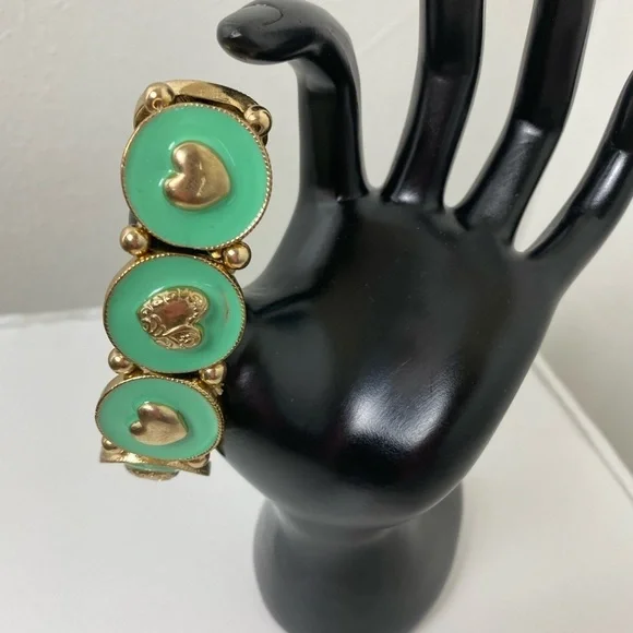 Vintage Green/Gold Hearts design Bracelet. - Picture 6 of 8